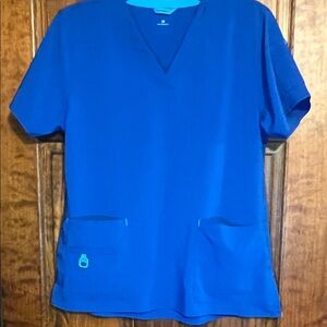 Carhartt Women’s V-Neck Tee in Royal Blue top